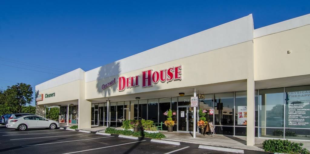 Gourmet Deli House | restaurant | 7117 Lake Worth Rd, Lake Worth, FL 33467, USA | 5619651605 OR +1 561-965-1605