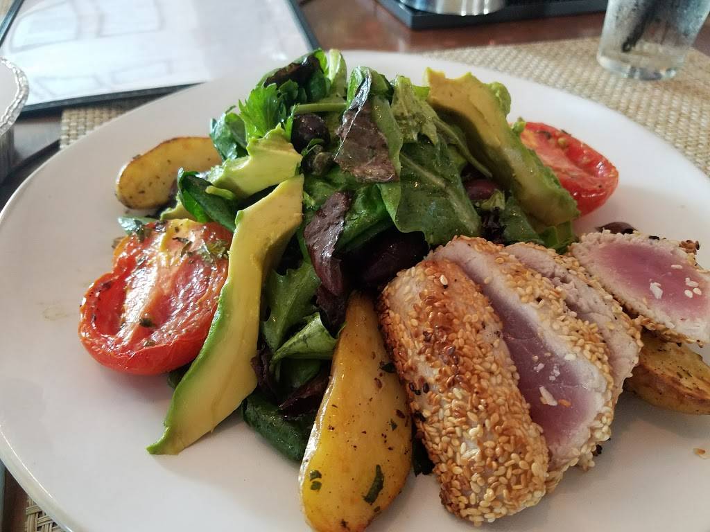 Field & Tides | restaurant | 705 E 11th St, Houston, TX 77008, USA | 7138616143 OR +1 713-861-6143