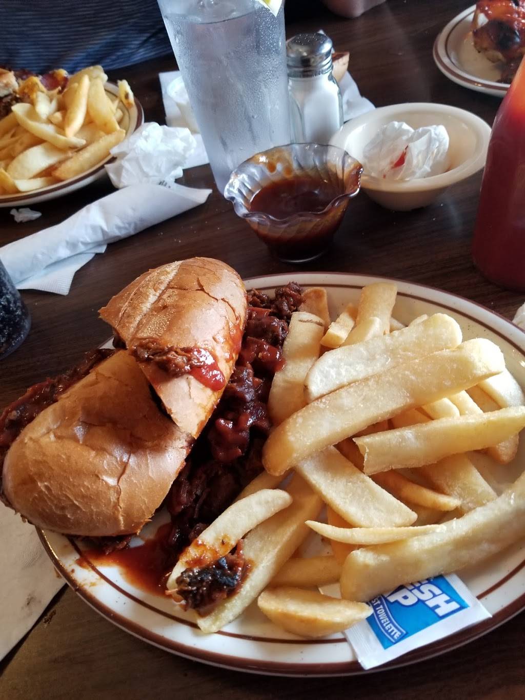 Chris & Pitts BBQ Restaurant | restaurant | 9839 Artesia Blvd, Bellflower, CA 90706, USA | 5628679160 OR +1 562-867-9160