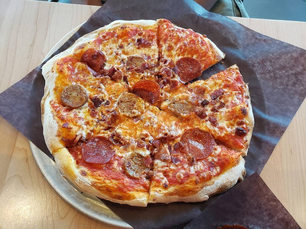 Fiazza Fresh Fired | restaurant | 3181 Greenbank Rd, Nepean, ON K2J 4H9, Canada | 6138258787 OR +1 613-825-8787