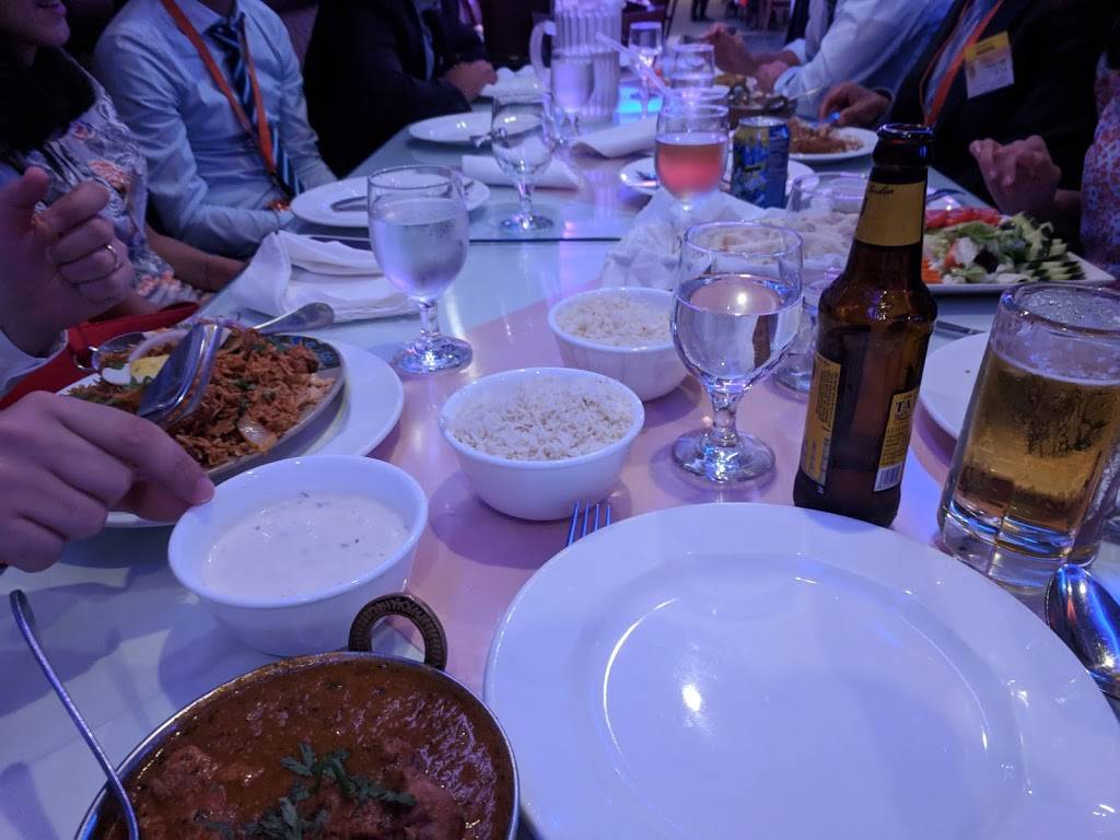 Madhavi Food Court | restaurant | 796 Newark Ave, Jersey City, NJ 07306, USA | 2012179796 OR +1 201-217-9796