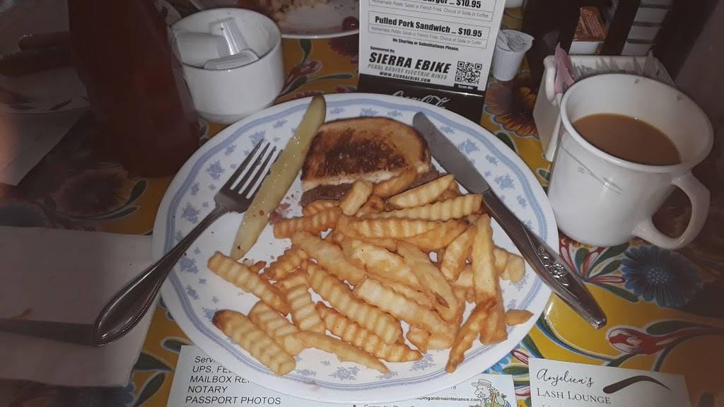 Day Break Cafe | restaurant | 17438 Penn Valley Dr #107, Penn Valley, CA 95946, USA | 5304321216 OR +1 530-432-1216