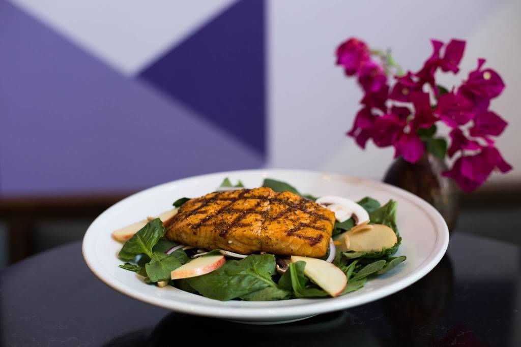 El Mirasol At Alon | restaurant | 10003 NW Military Hwy #2107, San Antonio, TX 78231, USA | 2105928576 OR +1 210-592-8576