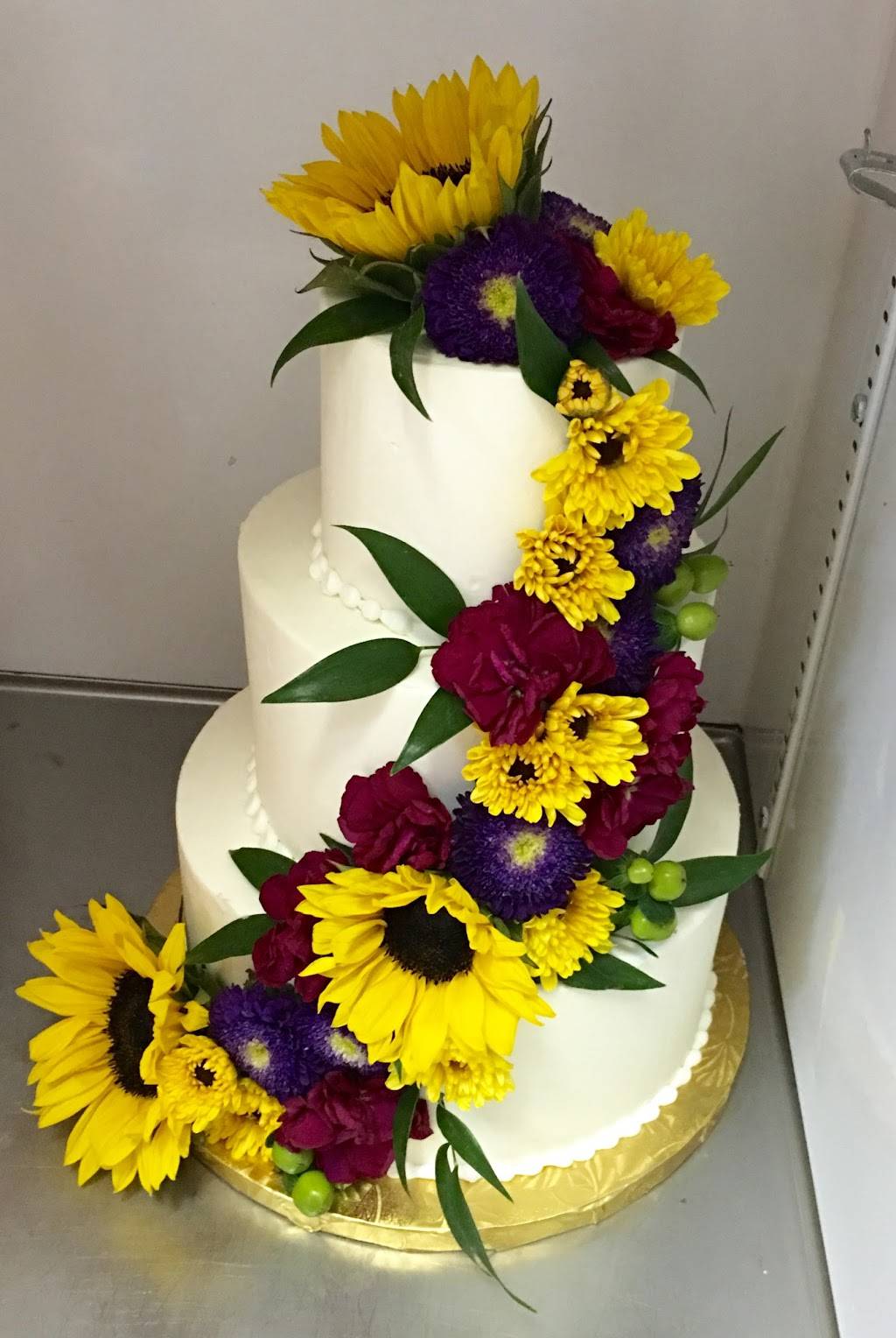 Half Baked Patisserie | bakery | 13 W Main St, Middletown, DE 19709, USA | 3023782811 OR +1 302-378-2811