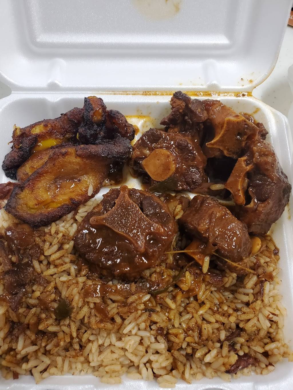 Golden Krust Caribbean Restaurant | bakery | 315 Jonesboro Rd, McDonough, GA 30253, USA | 6788345082 OR +1 678-834-5082