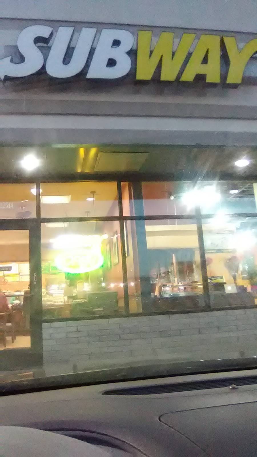 Subway | restaurant | 22514 Telegraph Rd, Southfield, MI 48033, USA | 2483546900 OR +1 248-354-6900