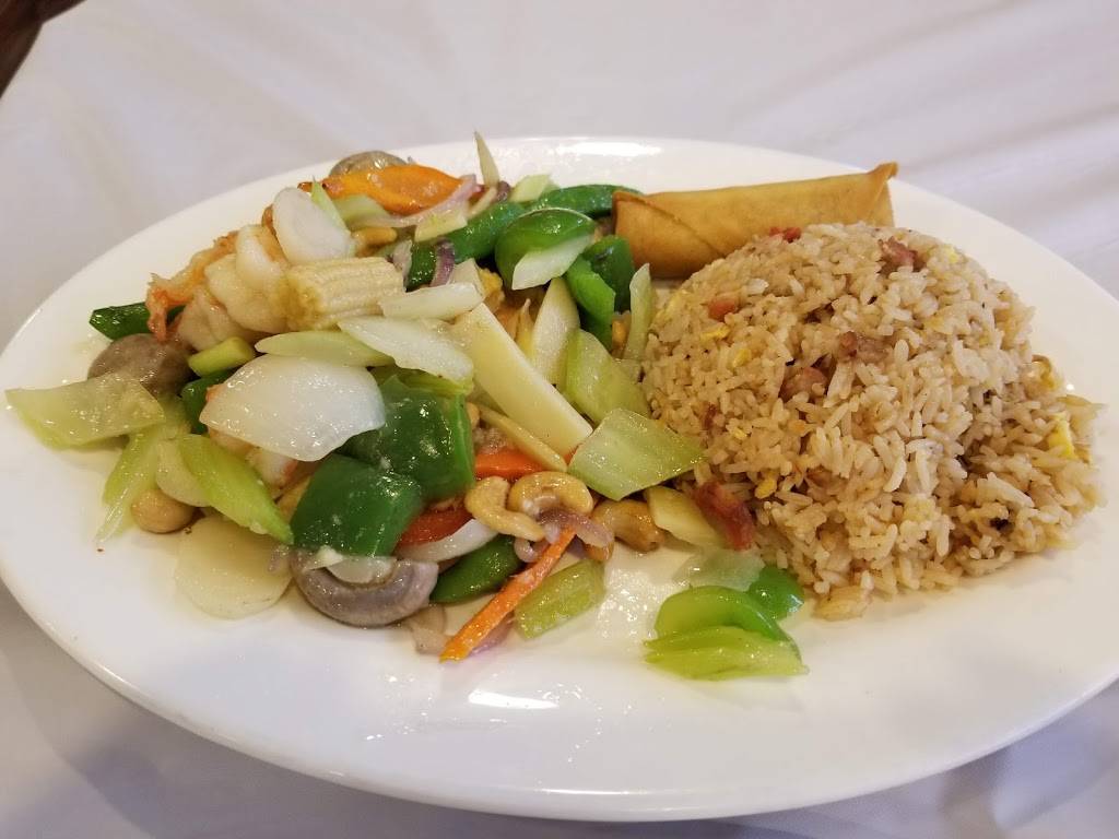 Happy Dragon Chinese Restaurant | restaurant | 707 NE 82nd Ave, Portland, OR 97220, USA | 5032563828 OR +1 503-256-3828