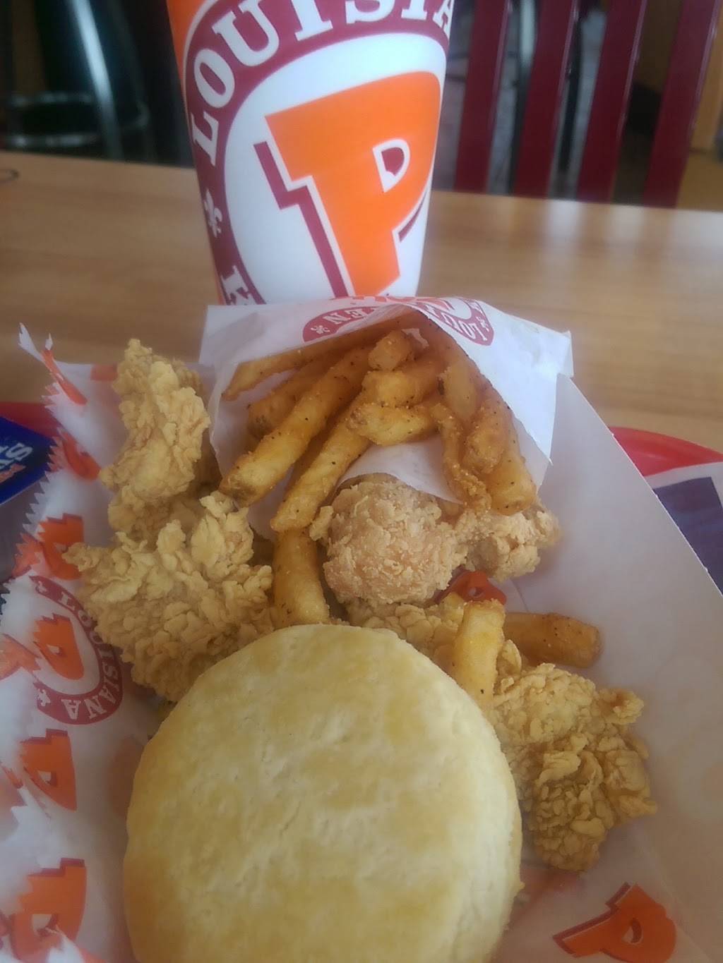 Popeyes Louisiana Kitchen | restaurant | 714 Vann Dr, Jackson, TN 38305, USA | 7316605156 OR +1 731-660-5156