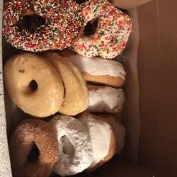 Dunkin | bakery | 4345 S Telegraph Rd, Dearborn Heights, MI 48125, USA | 3136000568 OR +1 313-600-0568