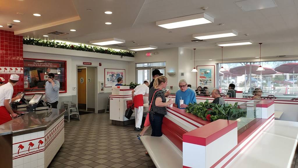 In-N-Out Burger | restaurant | 8285 W Bell Rd, Peoria, AZ 85382, USA | 8007861000 OR +1 800-786-1000