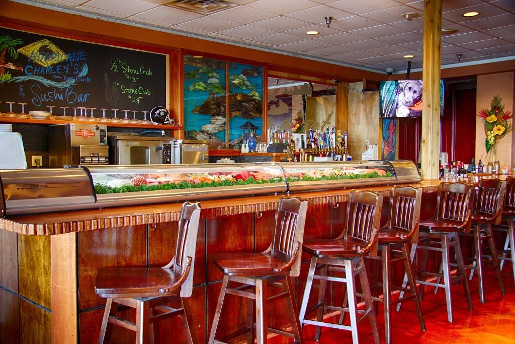 Hurricane Charleys Raw Bar & Grill | restaurant | 300 W Retta Esplanade, Punta Gorda, FL 33950, USA | 9416399695 OR +1 941-639-9695