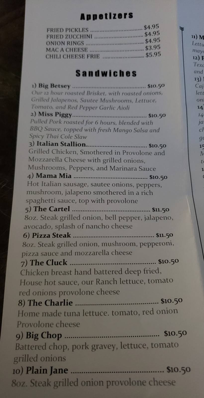 Wizards Burger, Brews and More | restaurant | 3951 Sycamore School Rd suite 130, Fort Worth, TX 76133, USA | 8173679224 OR +1 817-367-9224