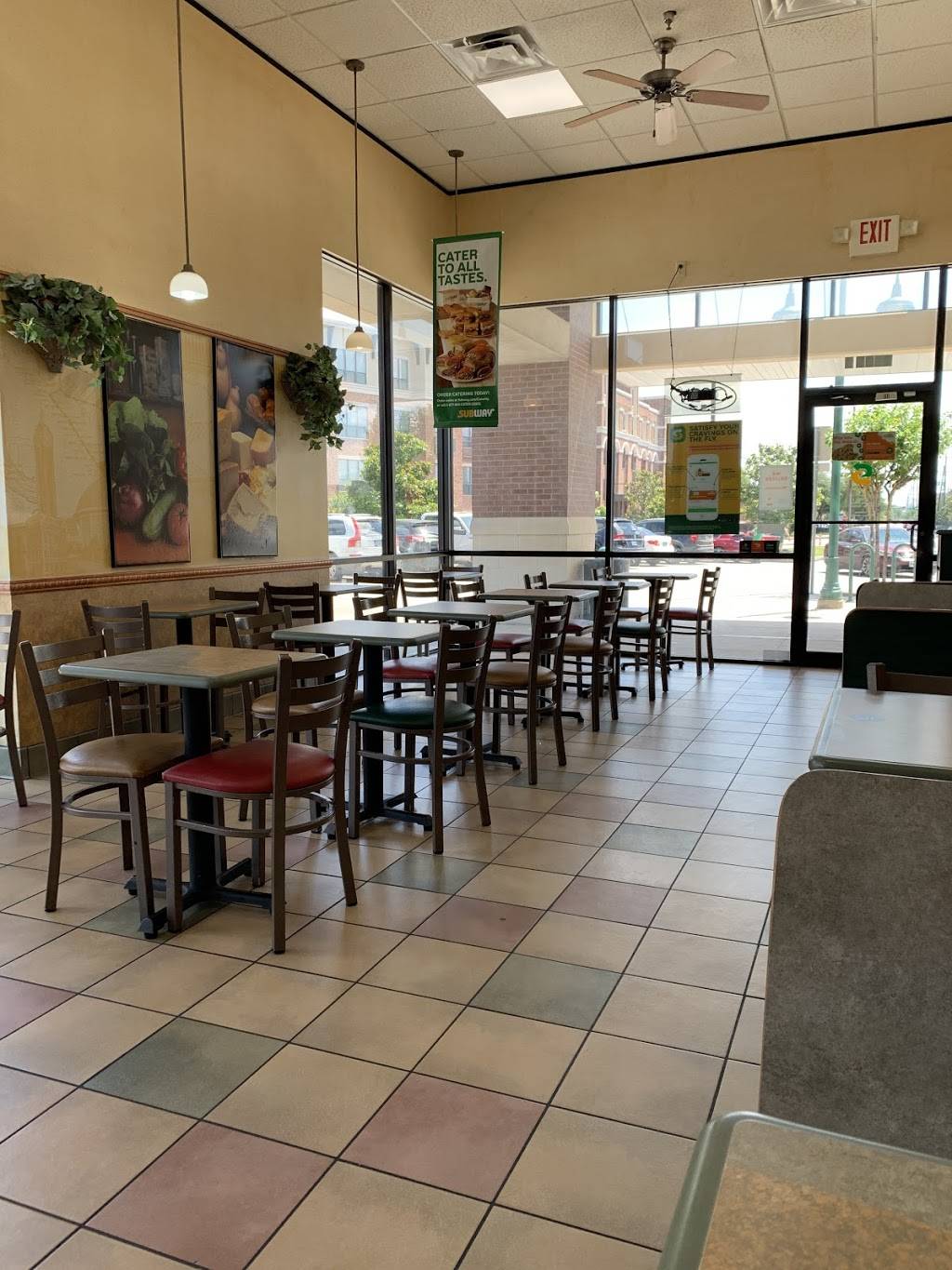Subway | restaurant | 1901 Taylor St, Houston, TX 77007, USA | 7138610636 OR +1 713-861-0636