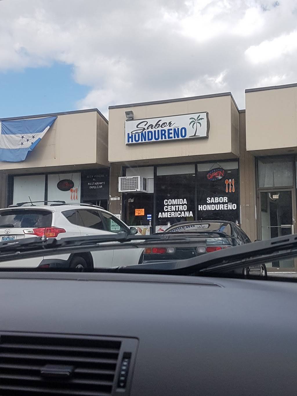 Sabor Hondureño | restaurant | 87 N Main St, Norwalk, CT 06854, USA | 2039391501 OR +1 203-939-1501