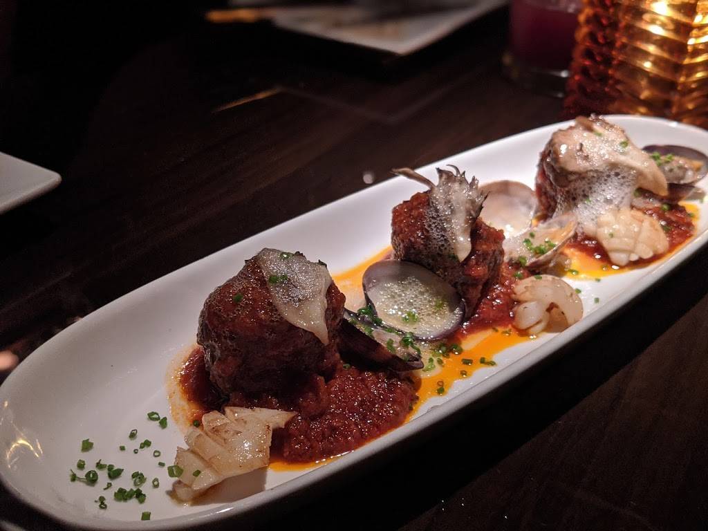 Salinas | restaurant | 136 9th Ave, New York, NY 10011, USA | 2127761990 OR +1 212-776-1990