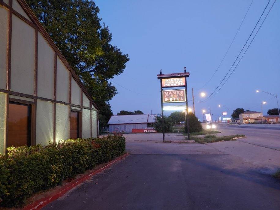 Nanas Grill | restaurant | 111 SW Lee Blvd, Lawton, OK 73501, USA | 5805954900 OR +1 580-595-4900