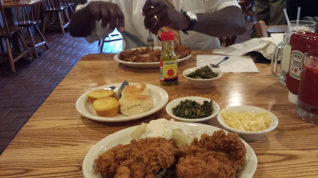 Cracker Barrel Old Country Store | restaurant | 2302 S 1st St, Lufkin, TX 75904, USA | 9366995020 OR +1 936-699-5020