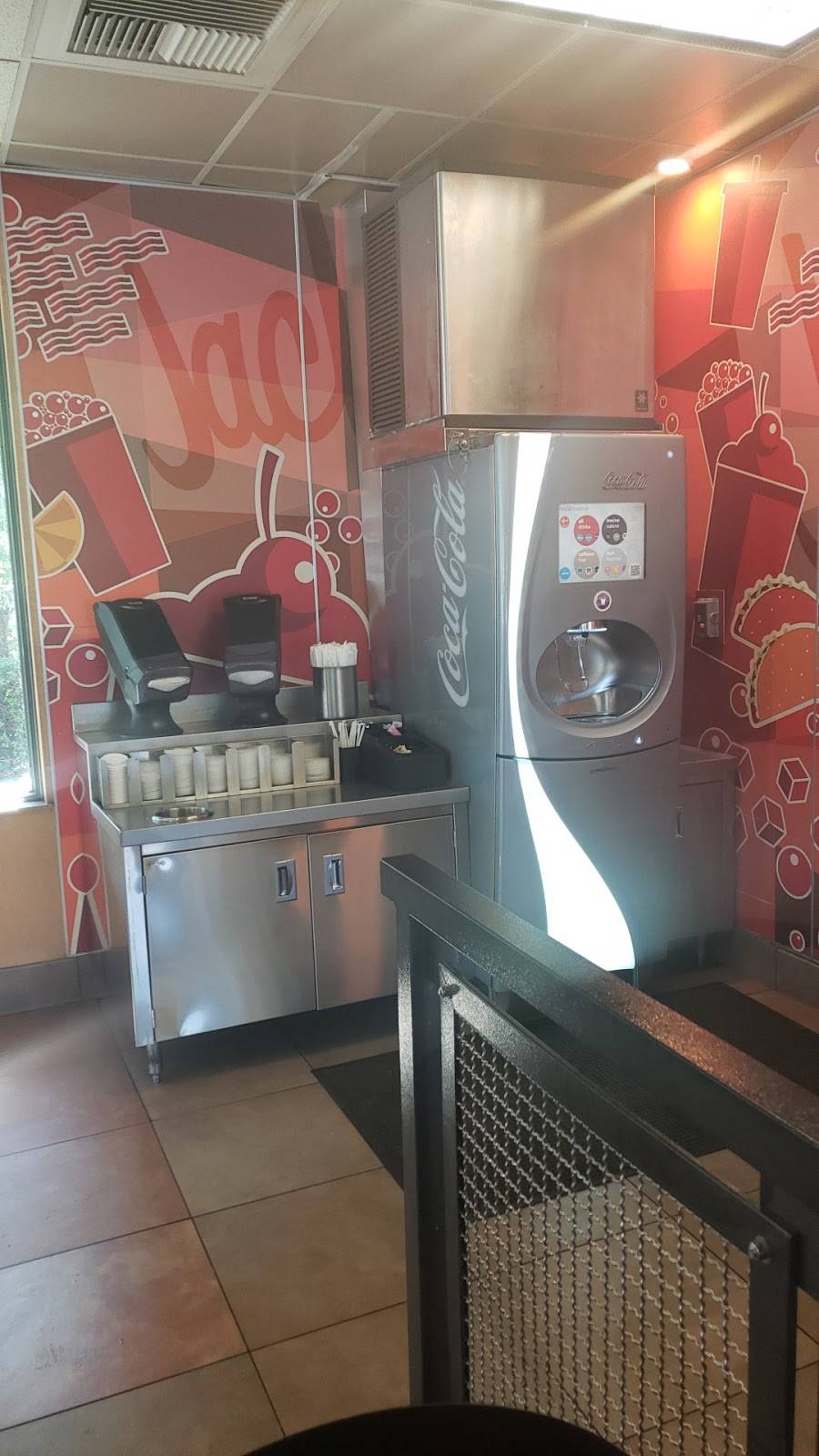 Jack in the Box | restaurant | 435 Canyon Del Rey Blvd, Del Rey Oaks, CA 93940, USA | 8318998615 OR +1 831-899-8615