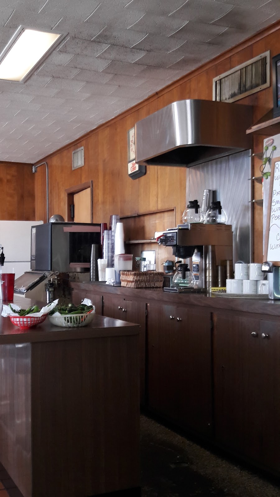 Bayless Restaurant | restaurant | 1279 MS-15, Bay Springs, MS 39422, USA | 6017642639 OR +1 601-764-2639