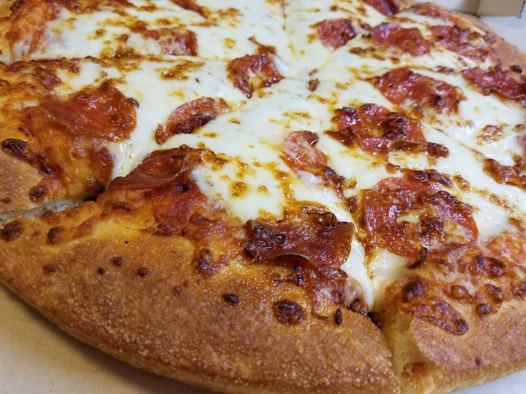 Pizza Hut | restaurant | 1313 E Main St, Ravenna, OH 44266, USA | 3302975900 OR +1 330-297-5900