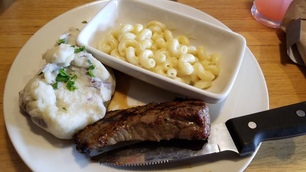 Applebees Grill + Bar | restaurant | 680 Southbridge St, Auburn, MA 01501, USA | 5087217817 OR +1 508-721-7817