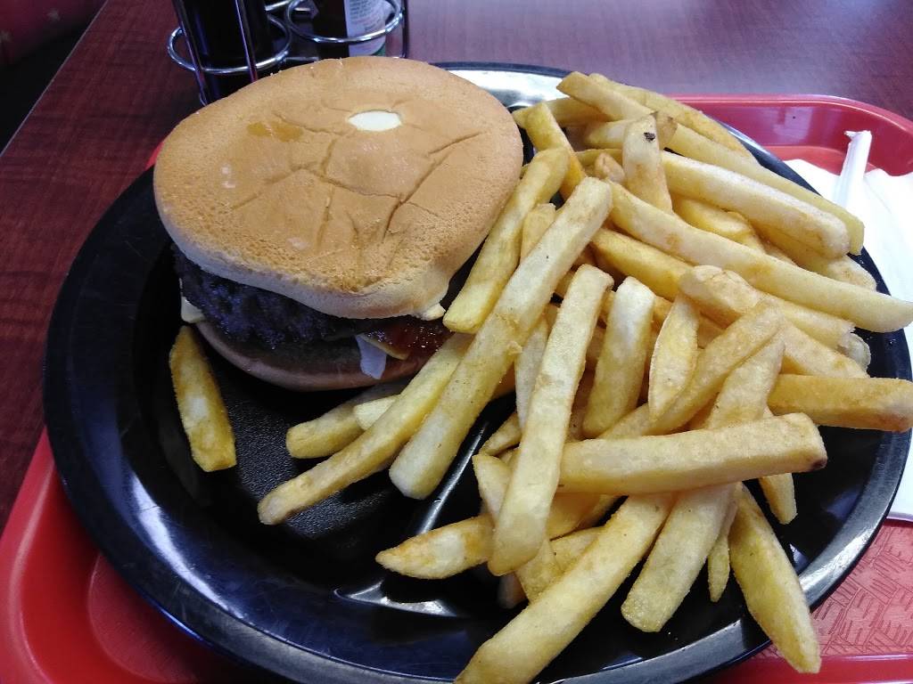 Classic Burger & BBQ Inc | restaurant | 1732 15th St N, Bessemer, AL 35020, USA | 2054245742 OR +1 205-424-5742