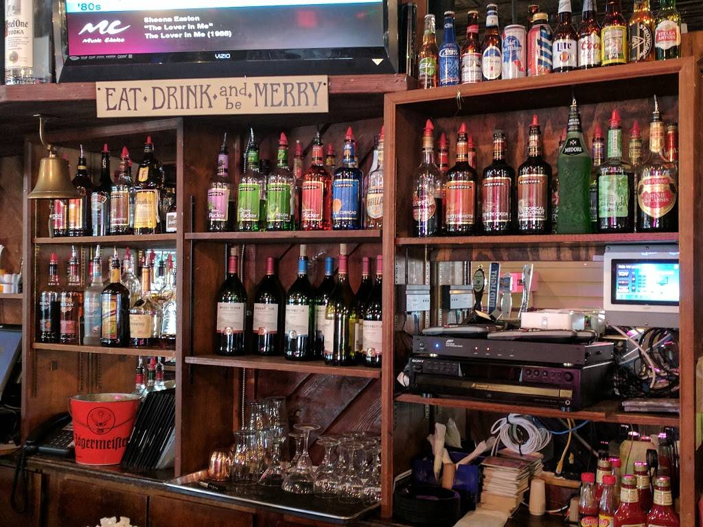 Hemingways Bar & Grill | restaurant | 29 W Park Square, Marietta, GA 30060, USA | 7704275445 OR +1 770-427-5445