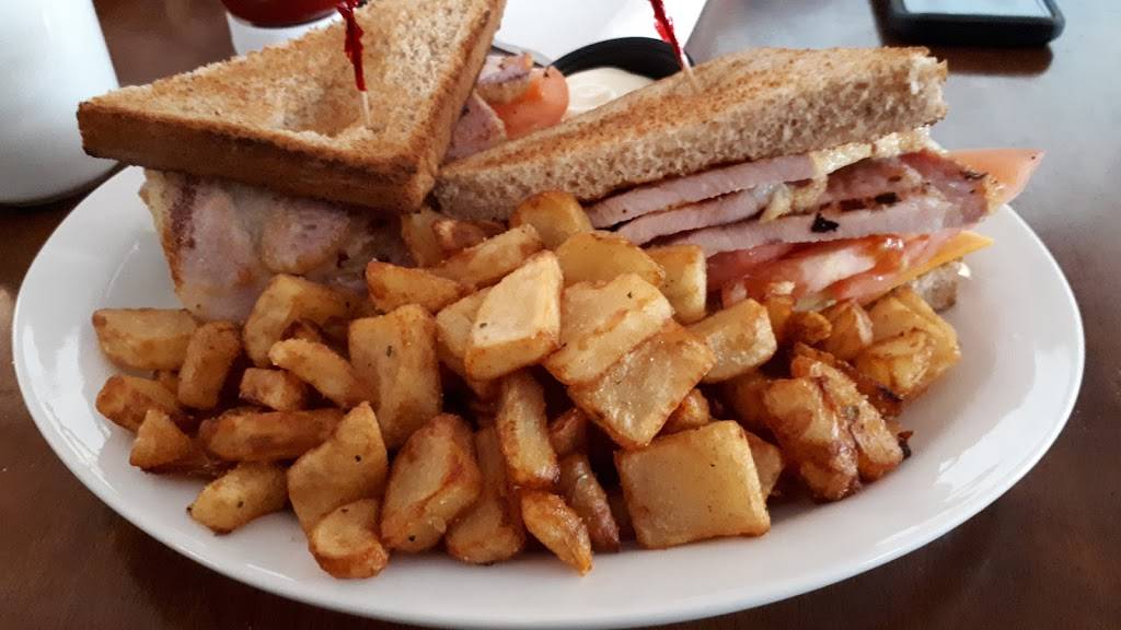 Broadway Diner | restaurant | 1550 Upper James St #20, Hamilton, ON L9B 2L6, Canada | 9055747444 OR +1 905-574-7444