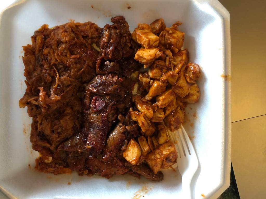 Backyard Bar BQ | restaurant | 2329 Jolly Rd, Okemos, MI 48864, USA | 5173818290 OR +1 517-381-8290