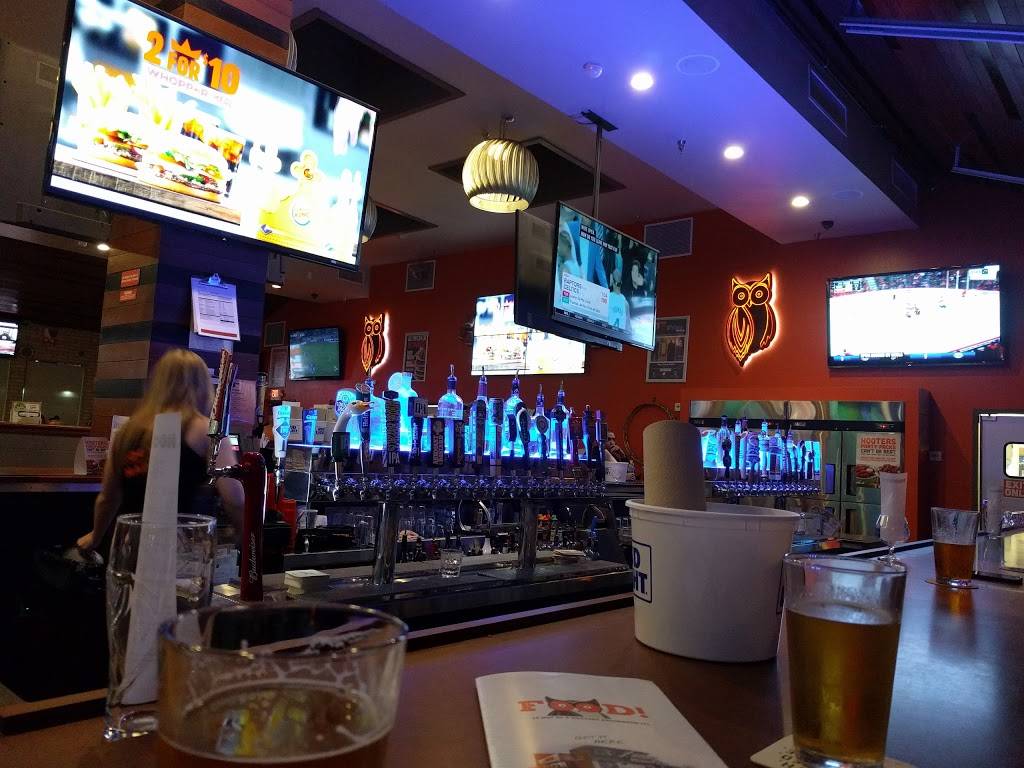 Hooters | restaurant | 775 Center Dr, San Marcos, CA 92069, USA | 8584516000 OR +1 858-451-6000