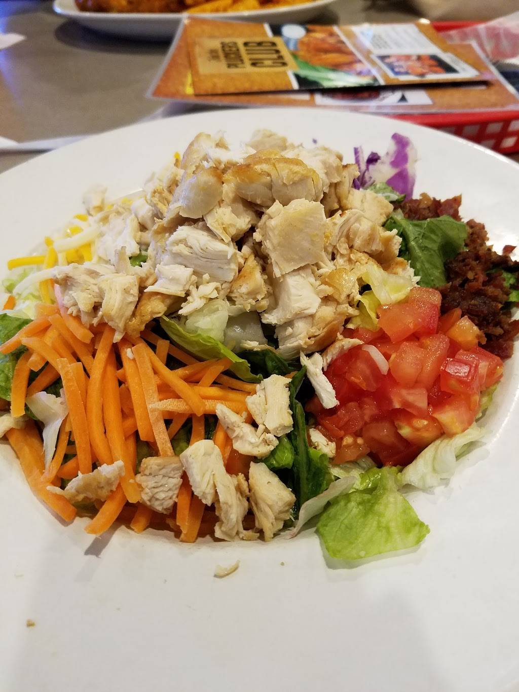 Pluckers Wing Bar | restaurant | 3000 E Central Texas Expy, Killeen, TX 76543, USA | 2545019464 OR +1 254-501-9464