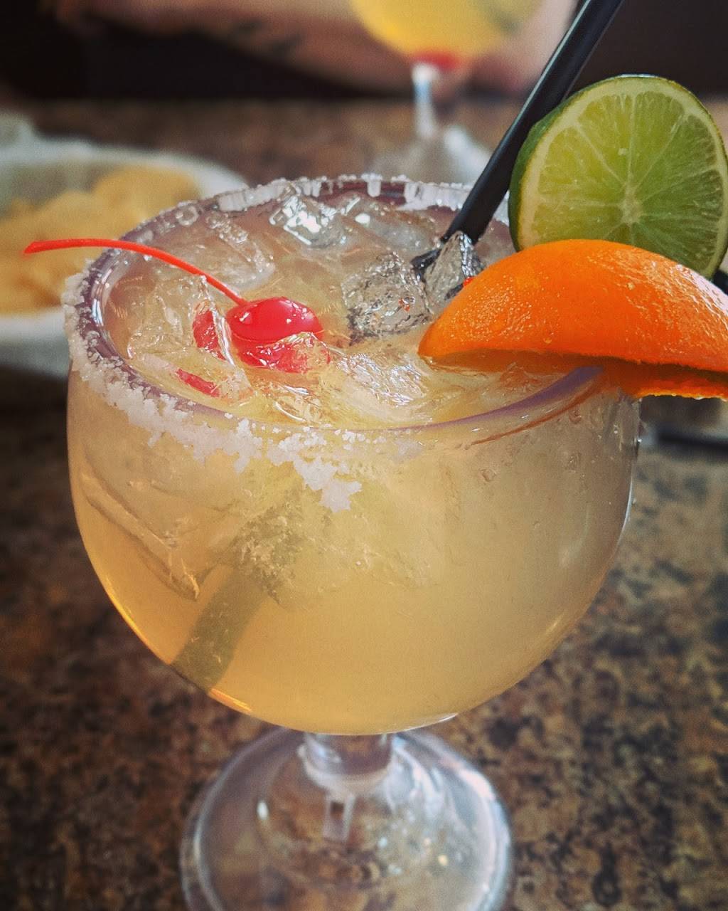 Fronteras Mexican Restaurant and Cantina | restaurant | 7779 Quivira Rd, Lenexa, KS 66216, USA | 9139621369 OR +1 913-962-1369