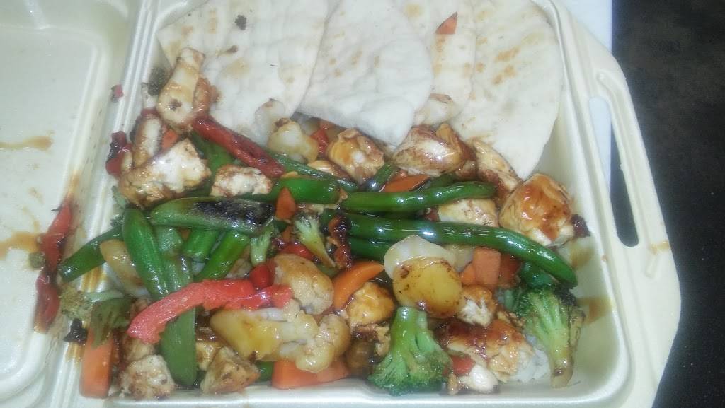 Universal Coney Island | restaurant | 15951 Grand River Ave, Detroit, MI 48227, USA | 3132726820 OR +1 313-272-6820