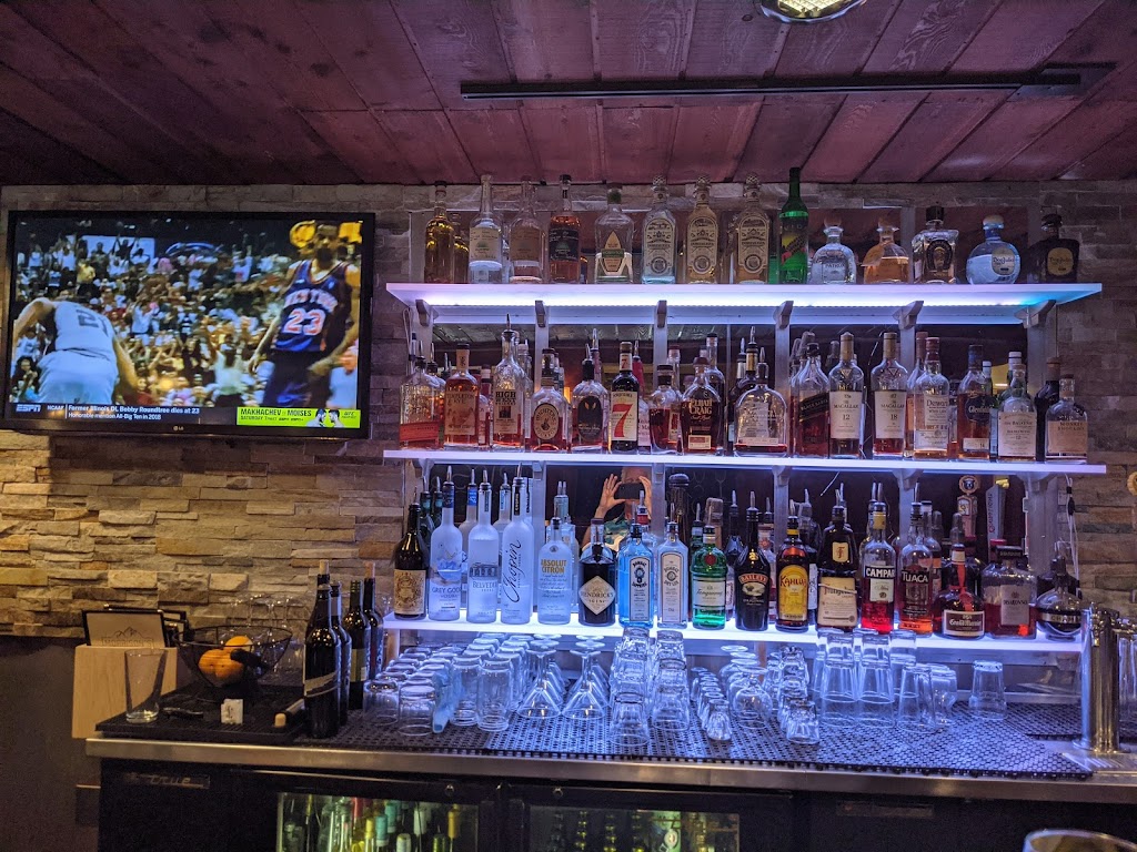 Morrisons Restaurant and Bar | restaurant | 3516 Main St, Mammoth Lakes, CA 93514, USA | 7609347427 OR +1 760-934-7427