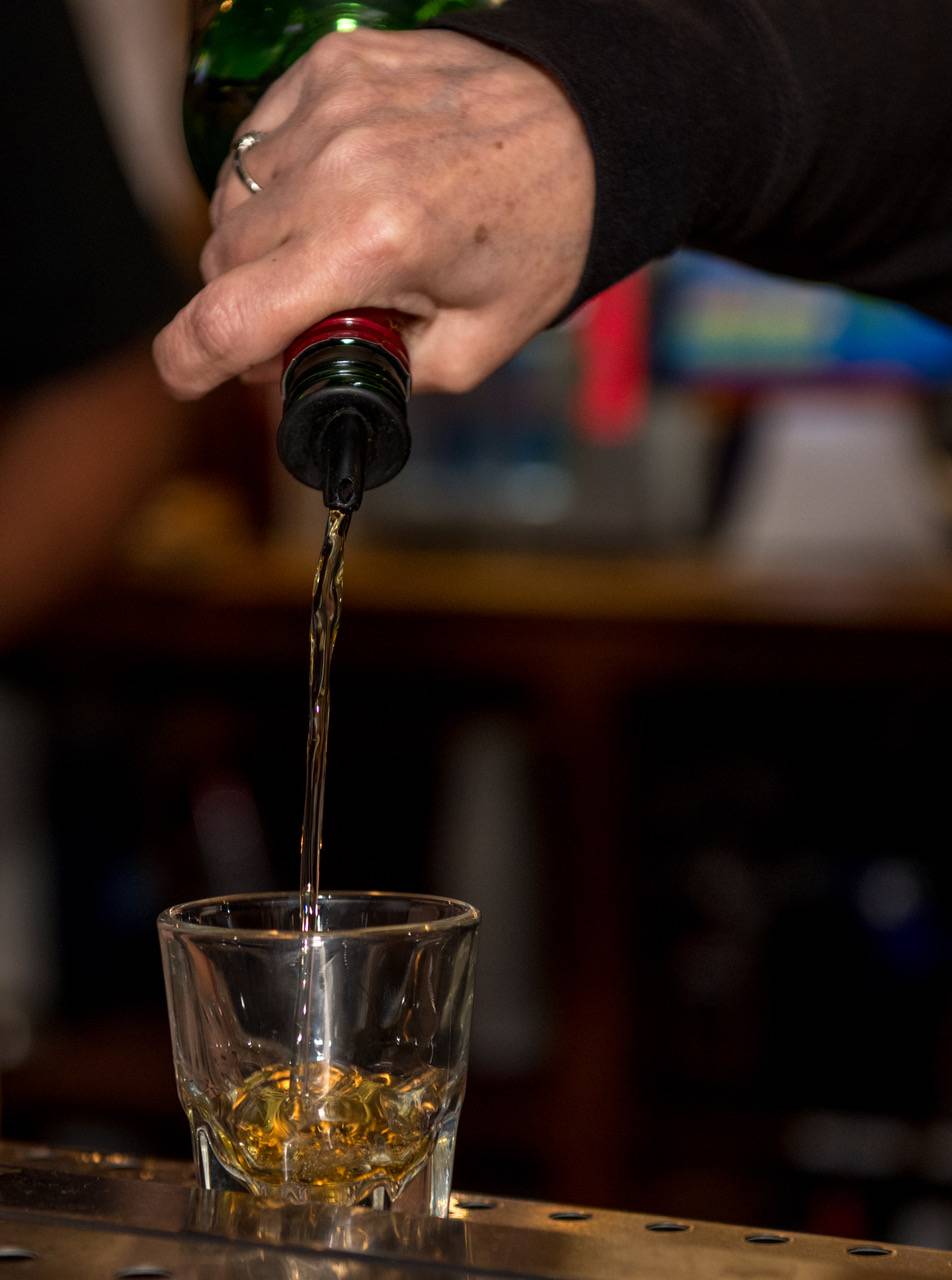 Oasis Lounge | night club | 4121 W Maple St, Wichita, KS 67209, USA | 3169439260 OR +1 316-943-9260