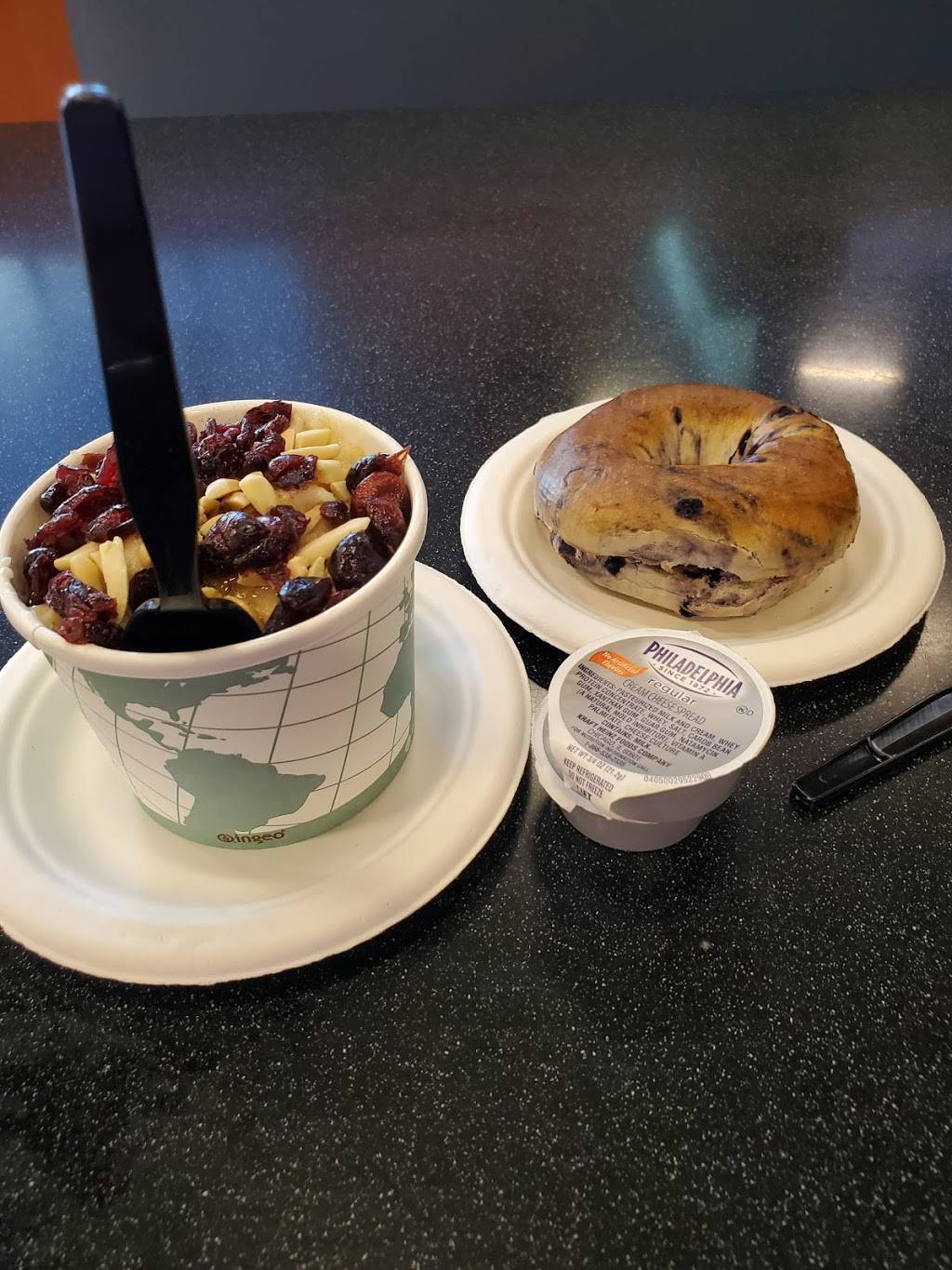 HBO Café | restaurant | 4650 Sunset Blvd, Los Angeles, CA 90027, USA | 3233612365 OR +1 323-361-2365