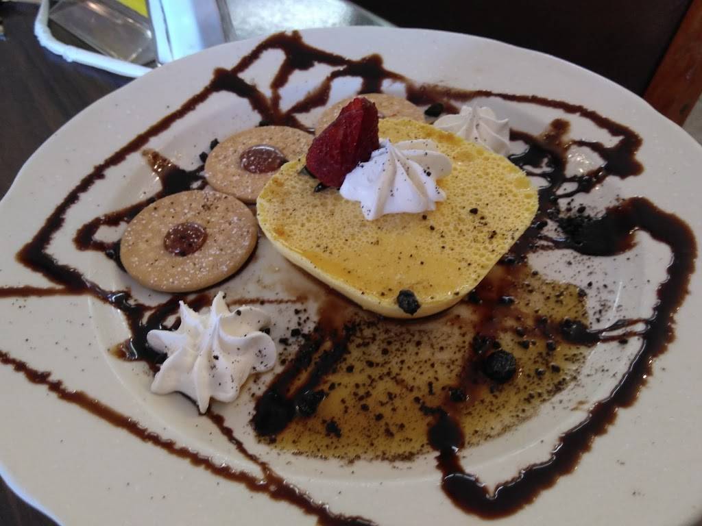 Olis Kitchen | restaurant | 10541 US-281, Round Mountain, TX 78663, USA | 8308253888 OR +1 830-825-3888