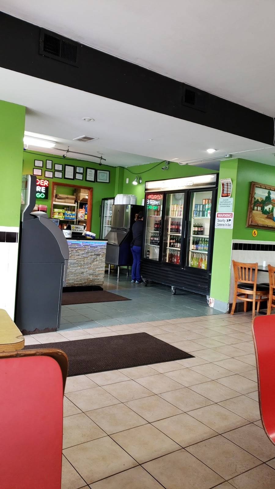 El Paraiso | restaurant | 920 Villa St, Elgin, IL 60120, USA | 8477419880 OR +1 847-741-9880