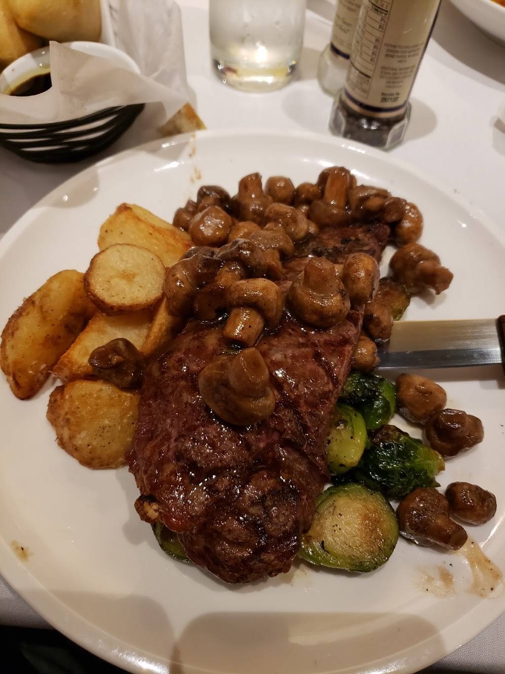 Ciro Italian Kitchen & Bar | restaurant | 120 W Union St, Athens, OH 45701, USA | 7404475121 OR +1 740-447-5121