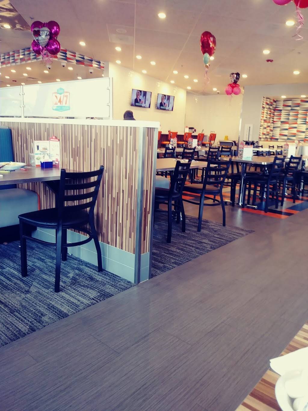 NORMS Restaurant | restaurant | 2960 W Imperial Hwy, Inglewood, CA 90303, USA | 3233279885 OR +1 323-327-9885