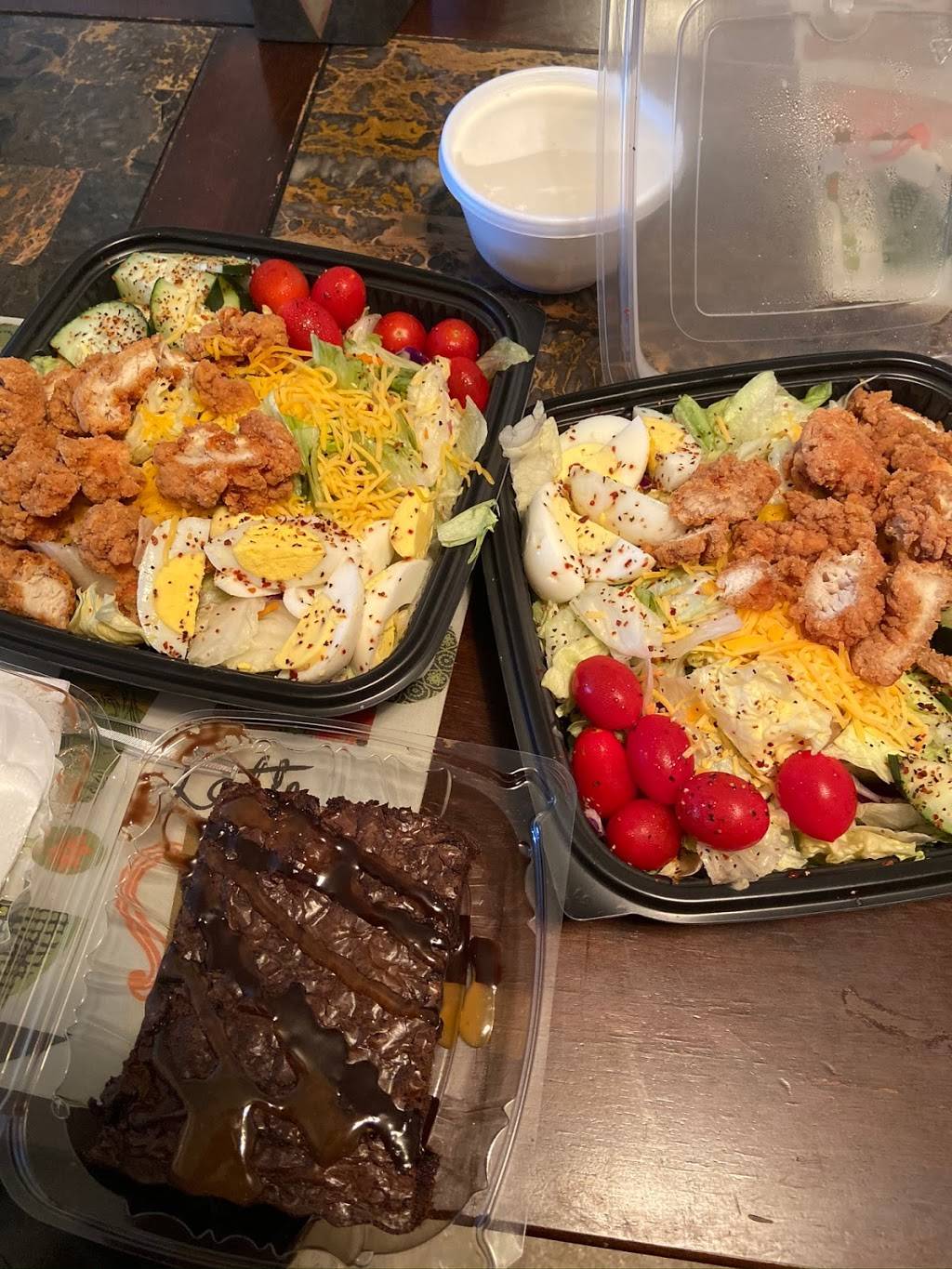 Dynamo’s Wings | restaurant | 915 Tiny Town Rd suite c, Clarksville, TN 37042, USA | 9314445405 OR +1 931-444-5405