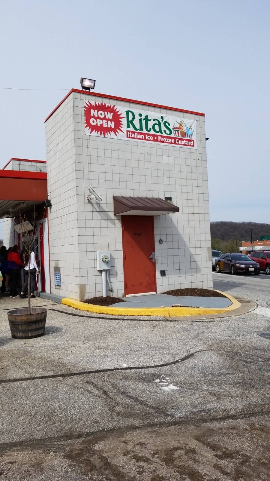 Ritas Italian Ice & Frozen Custard | restaurant | 11351 York Rd, Hunt Valley, MD 21030, USA | 4435591407 OR +1 443-559-1407