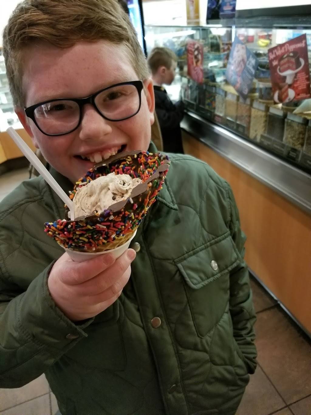 Cold Stone Creamery | bakery | 338 E State St, West Lafayette, IN 47906, USA | 7652505184 OR +1 765-250-5184