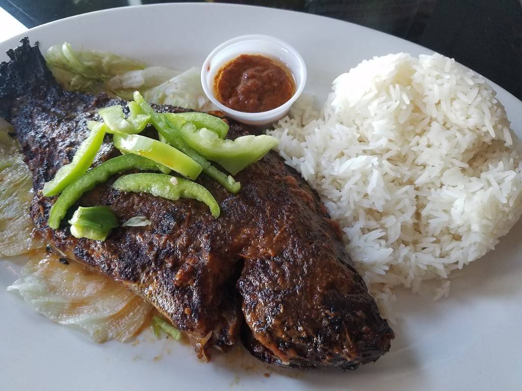 Blu Fish Bar & Grill | restaurant | 2535 E Arkansas Ln #361, Arlington, TX 76010, USA | 8178097924 OR +1 817-809-7924