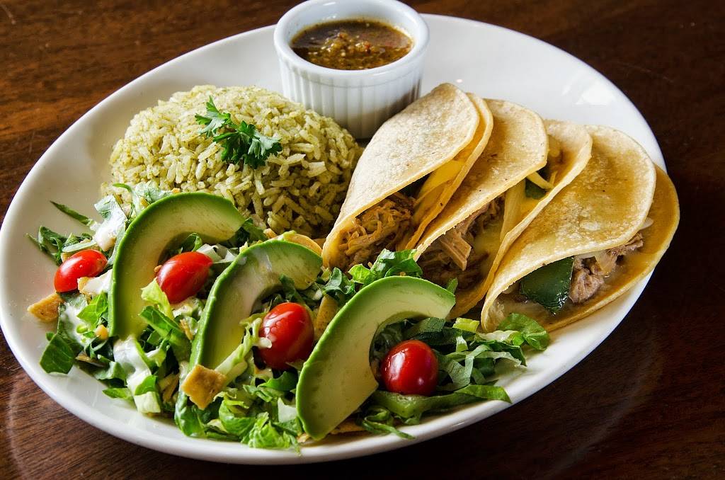 Mi Cocina | restaurant | 77 Highland Park Village, Dallas, TX 75205, USA | 2145216426 OR +1 214-521-6426