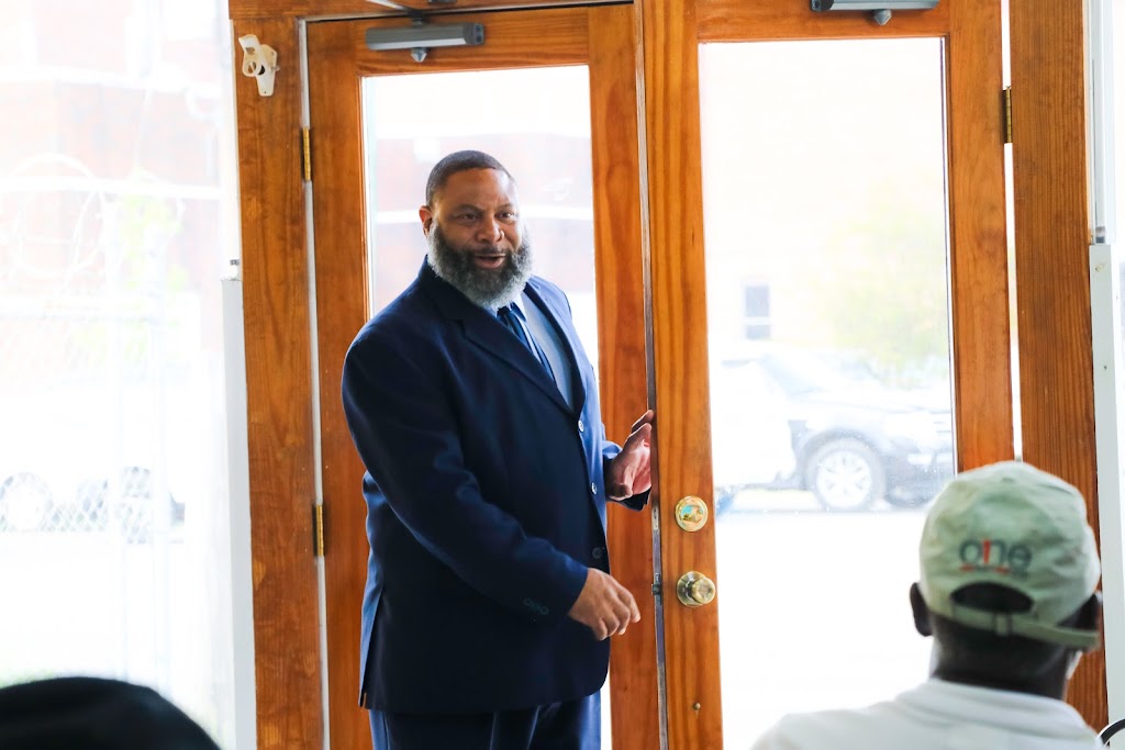 Drexell & Honeybees Donations Only Restaurant | restaurant | 109 Lee St, Brewton, AL 36426, USA | 2517272411 OR +1 251-727-2411