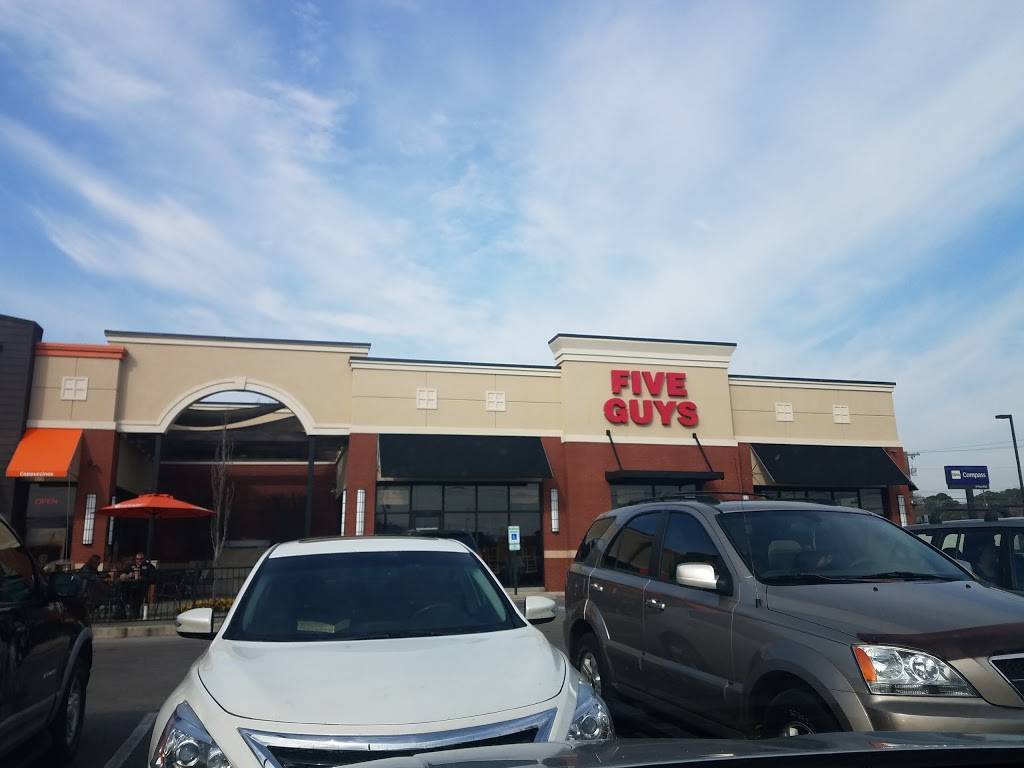 Five Guys | meal takeaway | 1221-A N Memorial Pkwy, Huntsville, AL 35801, USA | 2565853068 OR +1 256-585-3068