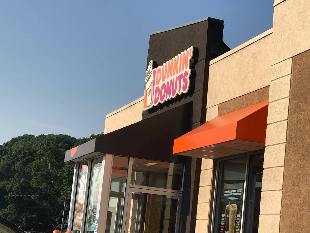 Dunkin | cafe | 535 Watertown Ave, Waterbury, CT 06708, USA | 2035745192 OR +1 203-574-5192