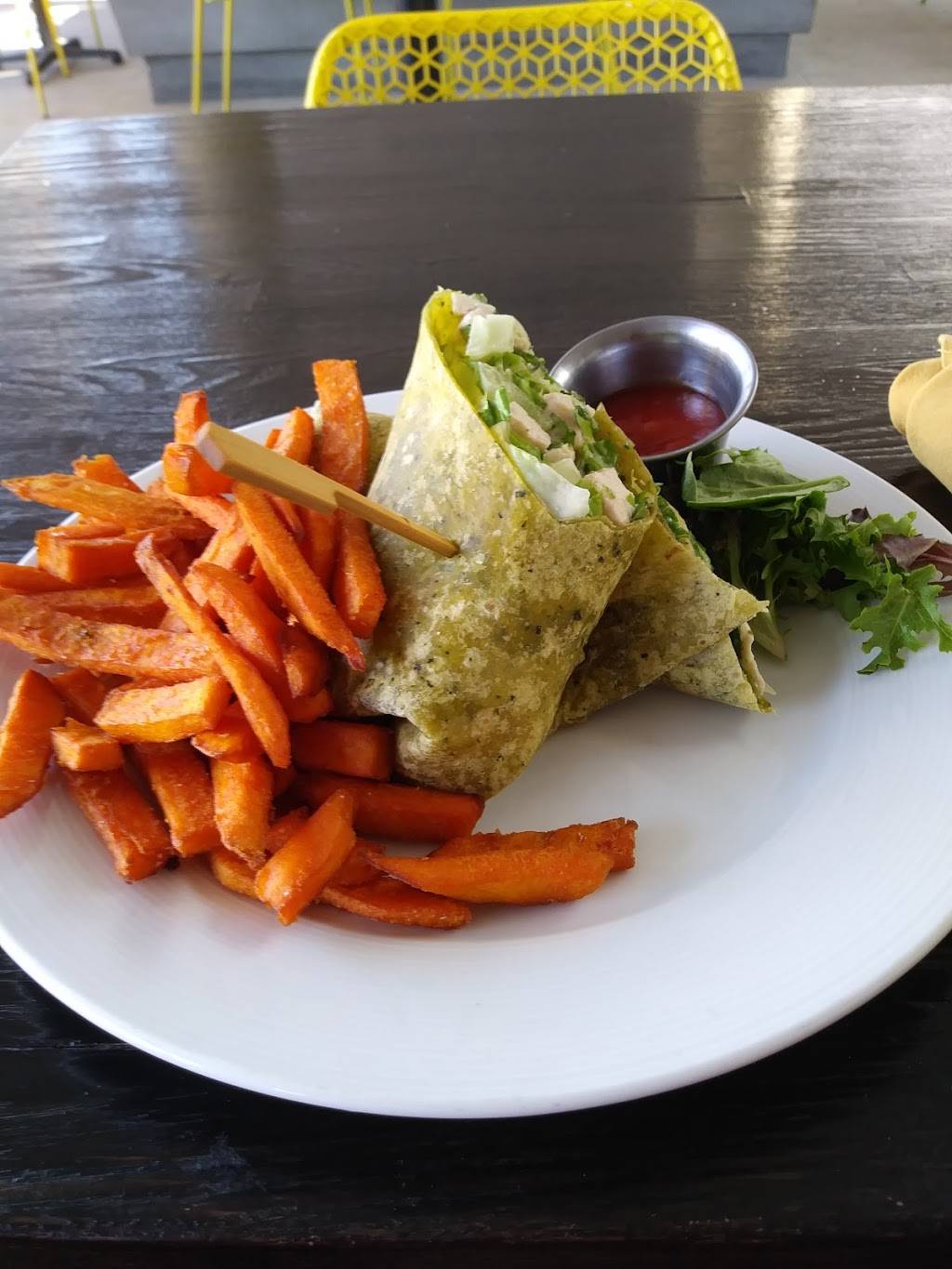 Antigua Kitchen & Bar Palm Springs | restaurant | 105 S Palm Canyon Dr, Palm Springs, CA 92262, USA | 7606567875 OR +1 760-656-7875