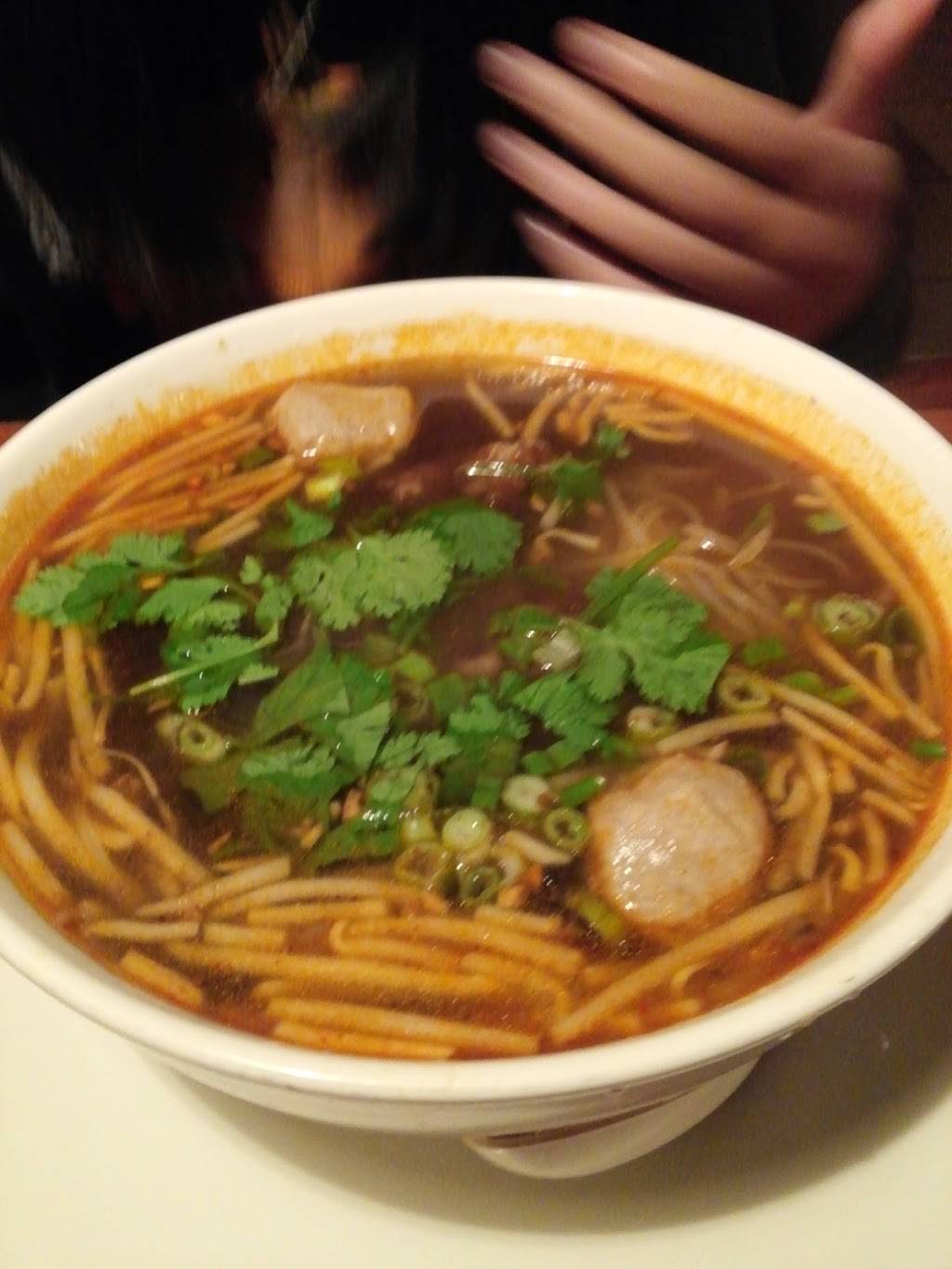 Thai Tuk Tuk | restaurant | 725 W 6th St, Corona, CA 92882, USA | 9517352568 OR +1 951-735-2568